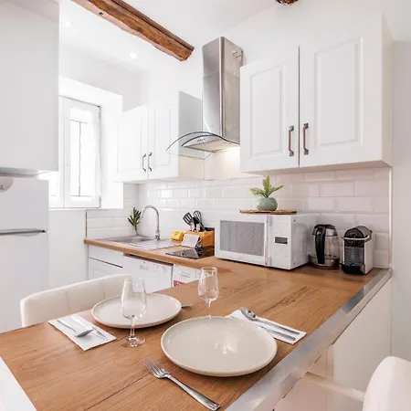 Cosy Au Coeur Des Remparts/vieil Apartment Antibes